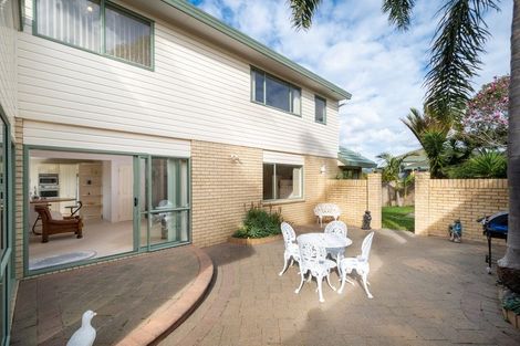 Photo of property in 28 San Bernadino Drive, Henderson, Auckland, 0612