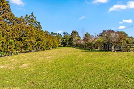 Photo of property in 202 Muriwai Valley Road, Muriwai, Waimauku, 0881