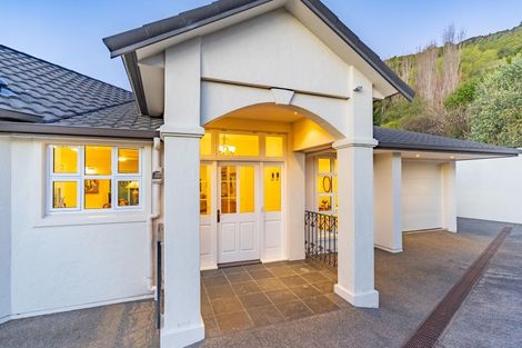 Photo of property in 35b Kotare Street, Waikanae, 5036