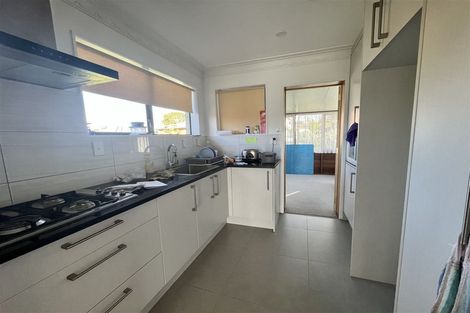Photo of property in 3 Faith Bullock Place, New Lynn, Auckland, 0600