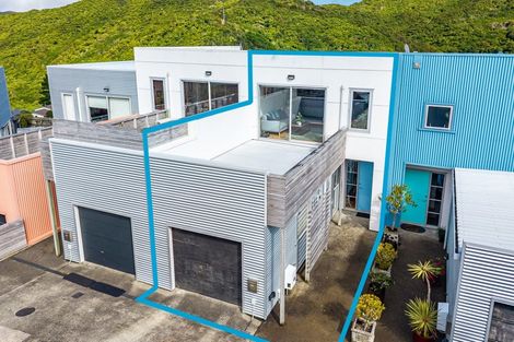 Photo of property in 77 Saddleback Grove, Karori, Wellington, 6012