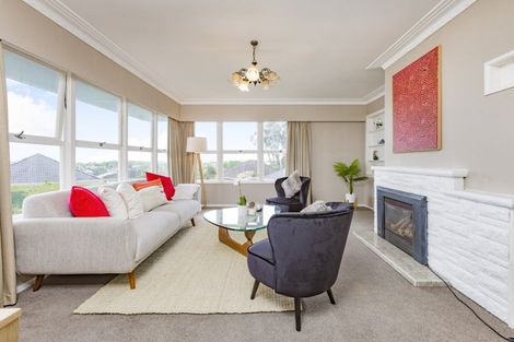 Photo of property in 76b Great South Road, Manurewa, Auckland, 2102