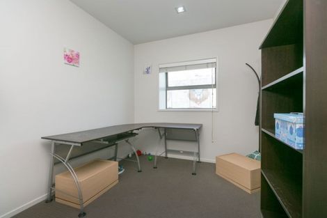 Photo of property in 2/2 Buller Street, New Plymouth, 4310