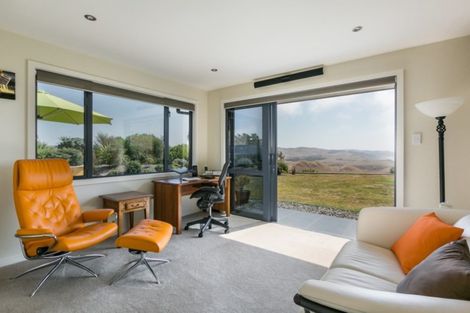 Photo of property in 64 Waipuka Road, Waimarama, Havelock North, 4294