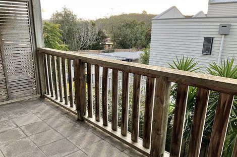 Photo of property in 24/8 Carolina Place, Albany, Auckland, 0632