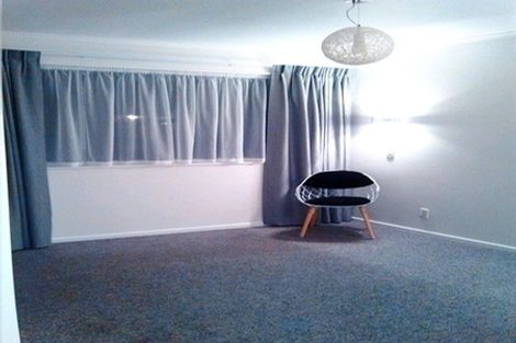 Photo of property in 11/171f Queens Drive, Lyall Bay, Wellington, 6022