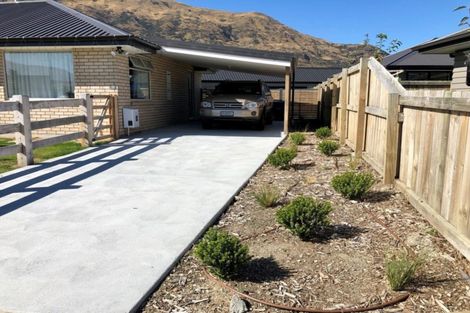 Photo of property in 32 Cheltenham Road, Lower Shotover, Queenstown, 9304