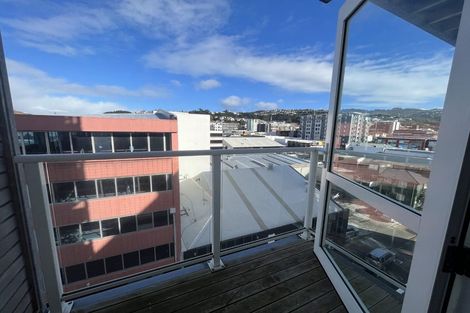 Photo of property in The Peak Apartments, 1001/170 Taranaki Street, Te Aro, Wellington, 6011