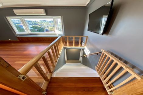 Photo of property in 112 Eden Street, Island Bay, Wellington, 6023