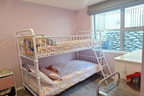 Photo of property in 17 Thomas Street, Stokes Valley, Lower Hutt, 5019