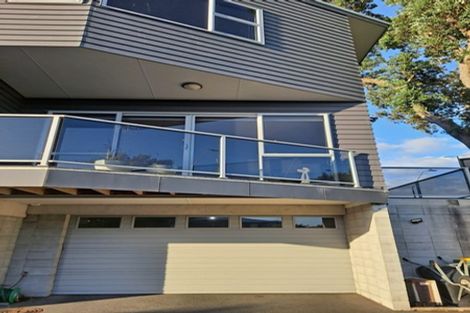 Photo of property in The Strand, 1/16 Ronald Street, Strandon, New Plymouth, 4312