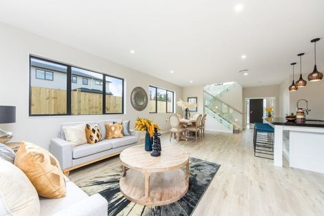 Photo of property in 19 Thomas Rielly Avenue, Hobsonville, Auckland, 0616