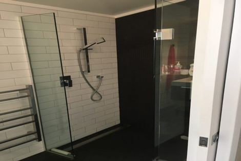 Photo of property in 75 Creswick Terrace, Northland, Wellington, 6012