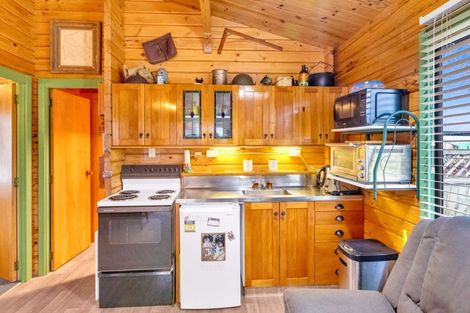 Photo of property in 39 Newburn Street, Waikaia, 9778