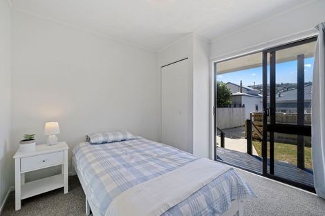 Photo of property in 32a Derwent Street, Island Bay, Wellington, 6023