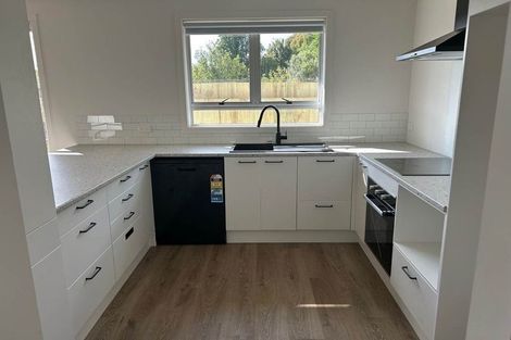 Photo of property in 9 Awaroa Road, Helensville, 0800
