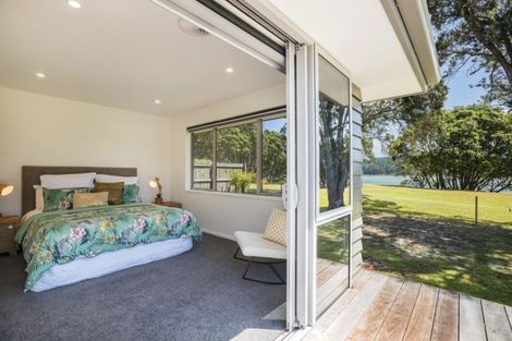 Photo of property in 71 Tangiteroria Lane, Pauanui, Hikuai, 3579