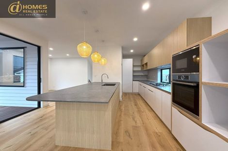 Photo of property in 15 Tupa Street, Long Bay, Auckland, 0630