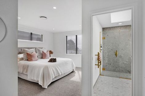 Photo of property in 12a Kauri Street, Merrilands, New Plymouth, 4312