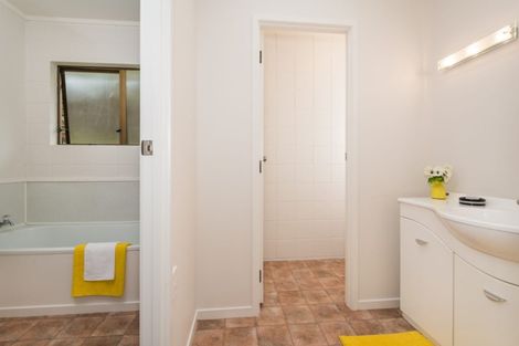 Photo of property in 1/14 Hollyhock Place, Browns Bay, Auckland, 0630