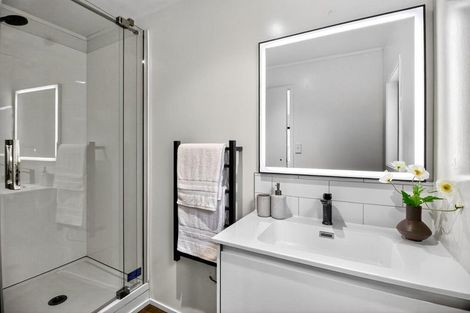 Photo of property in 14/16 Mahara Avenue, Birkenhead, Auckland, 0626