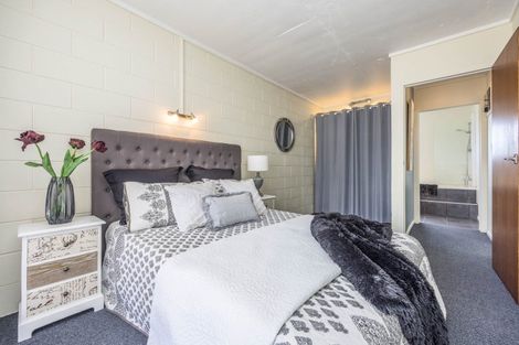 Photo of property in 19a/5 Verbena Road, Birkdale, Auckland, 0626