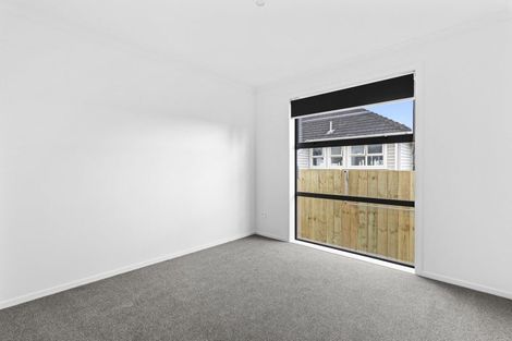 Photo of property in 2u1 Searancke Place, Fairfield, Hamilton, 3214