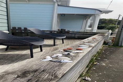 Photo of property in 301 Karaka Bay Road, Karaka Bays, Wellington, 6022