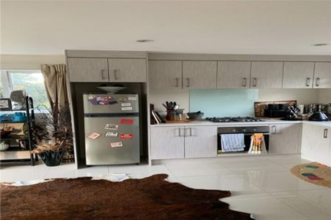 Photo of property in 28 Mantra Road, Massey, Auckland, 0614