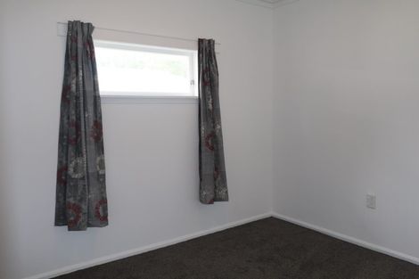 Photo of property in 396 Stokes Valley Road, Stokes Valley, Lower Hutt, 5019