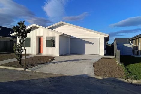 Photo of property in 18 Mckay Close, Frimley, Hastings, 4120