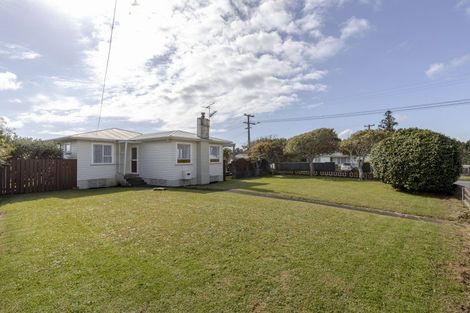 Photo of property in 55 Banks Street, Marfell, New Plymouth, 4310