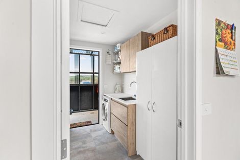 Photo of property in 34 Pourerere Road, Waipawa, 4271