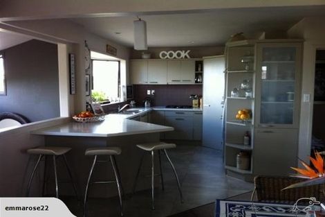 Photo of property in 6 Rewi Street, Torbay, Auckland, 0630
