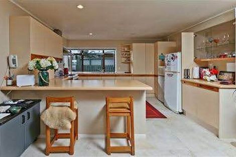 Photo of property in 4 Rhinevale Close, Henderson, Auckland, 0612