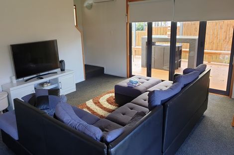 Photo of property in 274 Rangatira Road, Beach Haven, Auckland, 0626