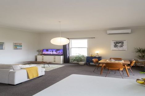 Photo of property in 39 Todman Street, Brooklyn, Wellington, 6021