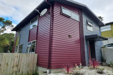 Photo of property in 61u1 Black Rock Road, Newlands, Wellington, 6037