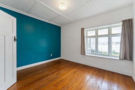 Photo of property in 88 Tukapa Street, Westown, New Plymouth, 4310