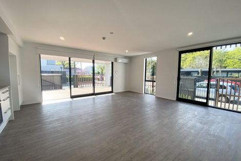 Photo of property in 1/g01 Hewitts Road, Merivale, Christchurch, 8014