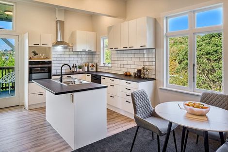 Photo of property in 143 Sievers Grove, Cannons Creek, Porirua, 5024