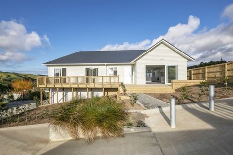 Photo of property in 11 Rauta Way, Helensville, 0800