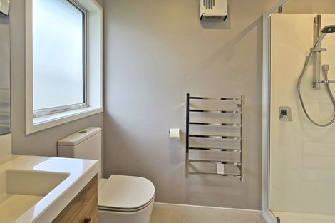 Photo of property in 14 George Yee Place, Taradale, 4112