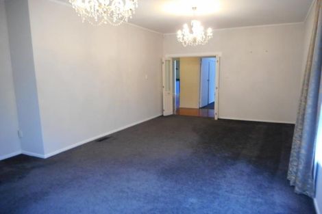Photo of property in 9 Newcombe Crescent, Karori, Wellington, 6012