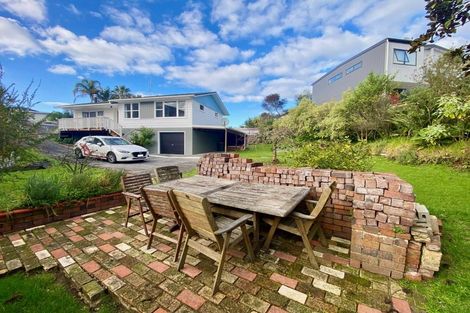 Photo of property in 8 Silver Birch Rise, Henderson, Auckland, 0612