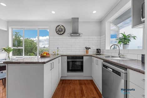 Photo of property in 1/52 Harrington Road, Henderson, Auckland, 0610