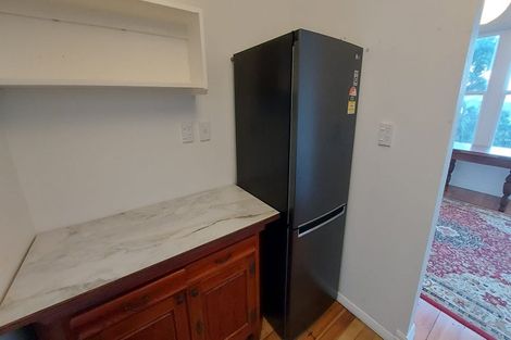 Photo of property in 61 Central Terrace, Kelburn, Wellington, 6012