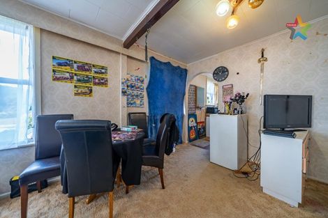 Photo of property in 29 Bird Grove, Stokes Valley, Lower Hutt, 5019