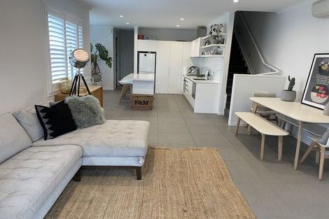 Photo of property in 2 Frank Gill Road, Hobsonville, Auckland, 0616