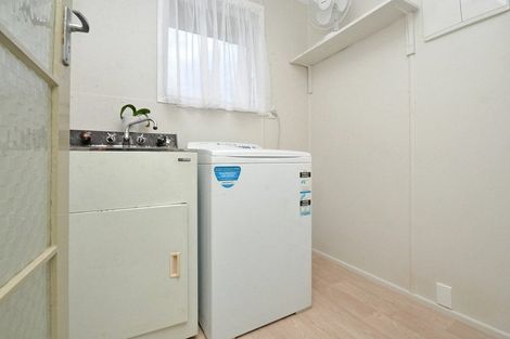 Photo of property in 12 Tinkler Place, Favona, Auckland, 2024